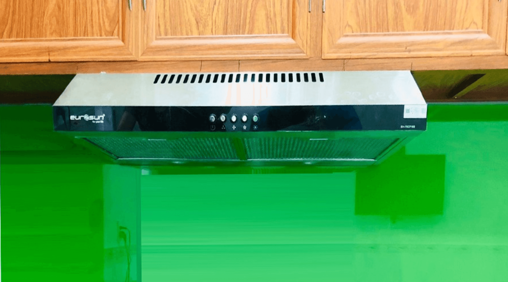 Máy Hút Mùi Eurosun EH-60CF19S Với Động Cơ Tuabin Đôi Mạnh Mẽ