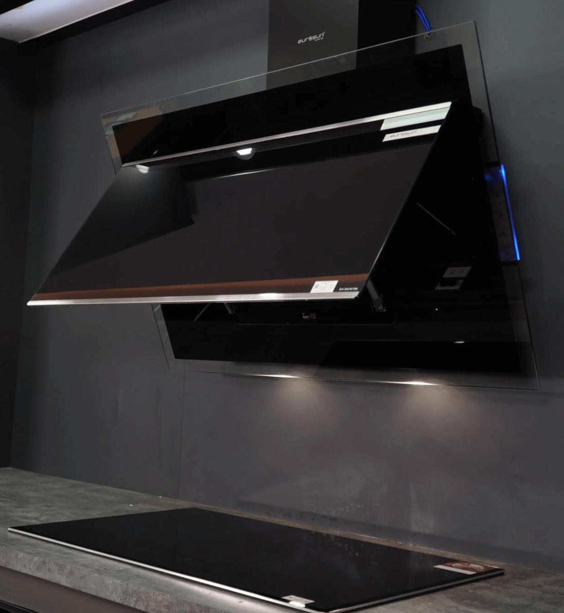 Máy Hút Mùi Eurosun EH-70CN78B Tại Smartkitchen Luôn Có Giá Rẻ